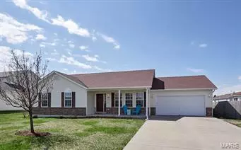 807 Warrior Pass, Warrenton, MO 63383