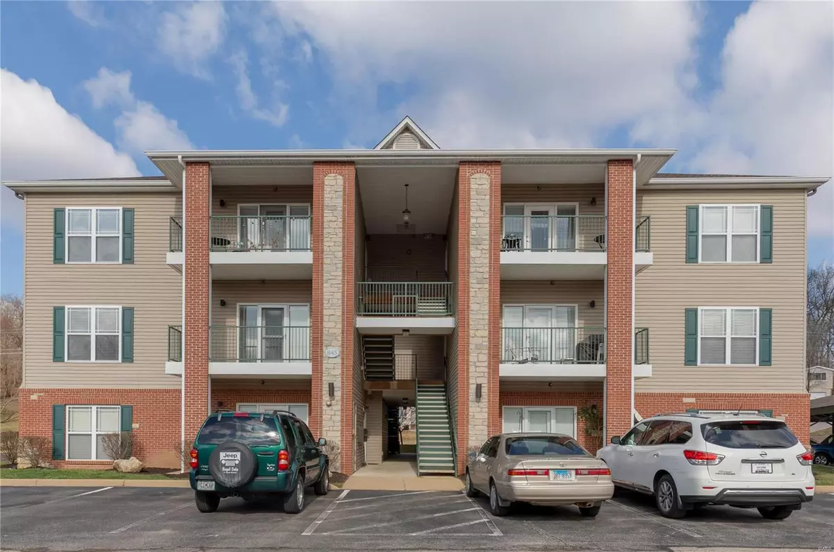 Valley Park, MO 63088,845 Forest AVE #201