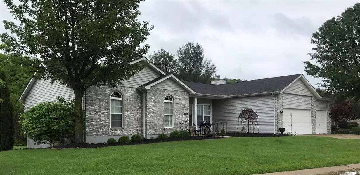 2312 Fairway, High Ridge, MO 63049