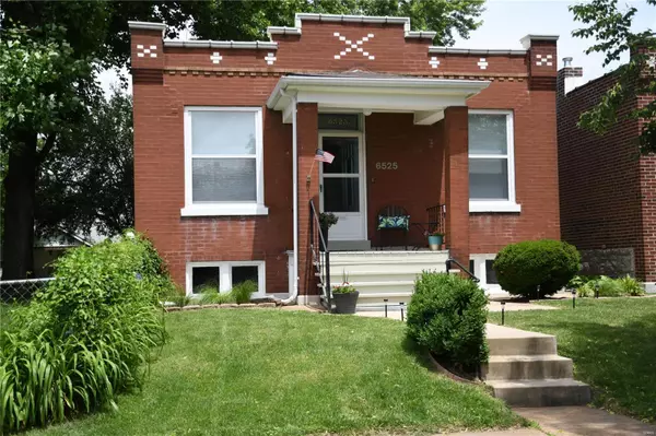 6525 Smiley AVE, St Louis, MO 63139