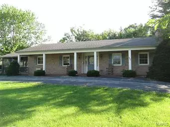 900 S Home,  Palmyra,  MO 63461