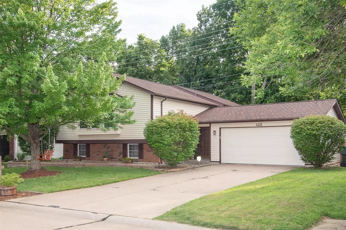 St Peters, MO 63304,422 Hidden Lake DR