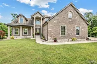 4 Stonebluff CT, Moscow Mills, MO 63362