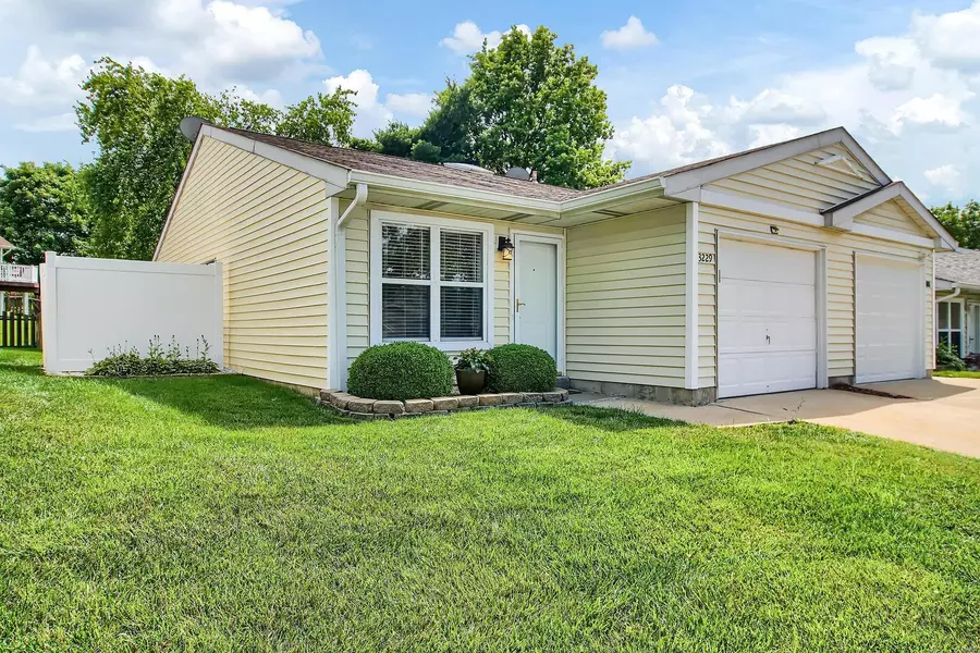 3229 Meadow Trail DR, St Peters, MO 63376