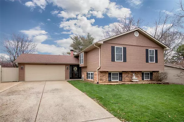 St Peters, MO 63376,7 Meadow Ridge