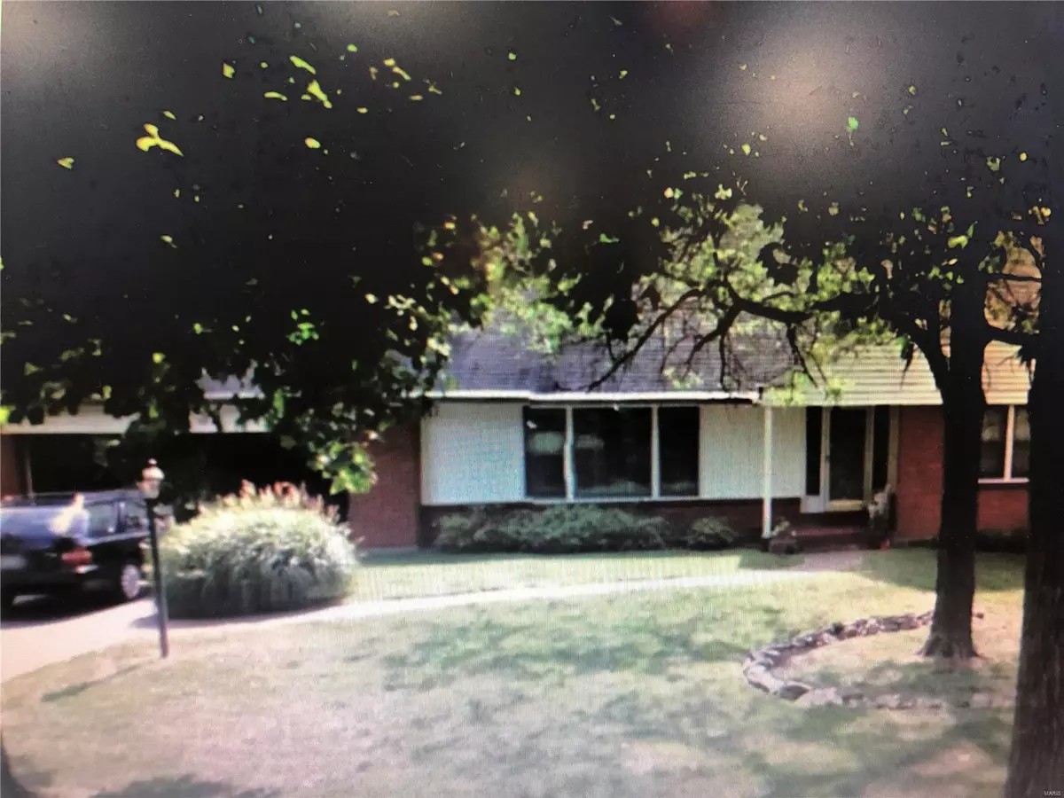 Glendale, MO 63122,368 Halcyon DR