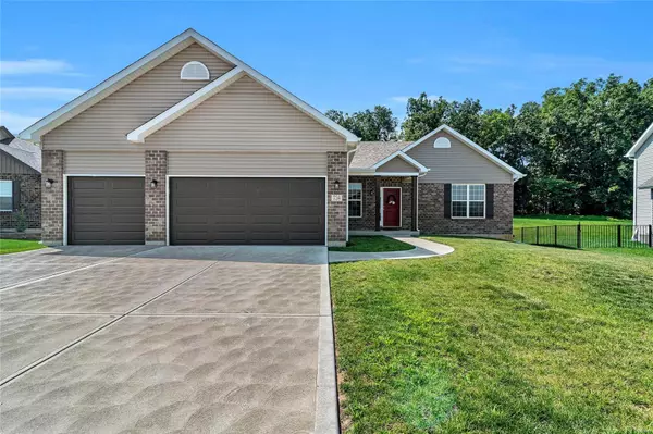 734 Lost Canyon BLVD, Wentzville, MO 63385