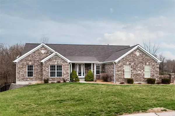 301 Perceval DR, Weldon Spring, MO 63304