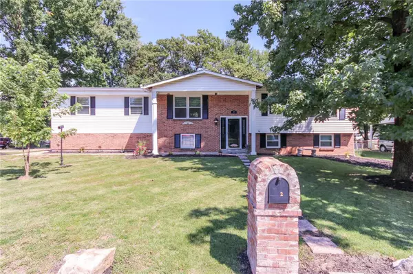 2 Denallen DR, St Peters, MO 63376