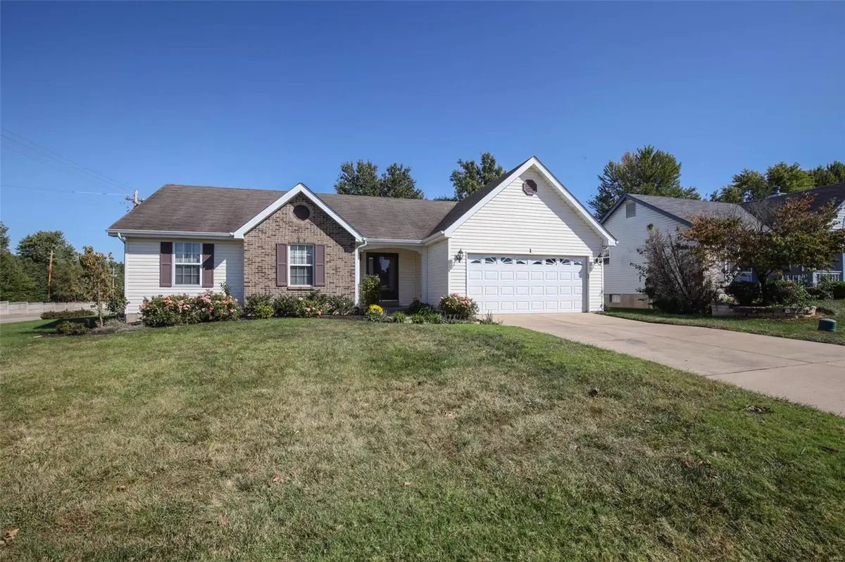 St Peters, MO 63376,1 Green Pines CIR