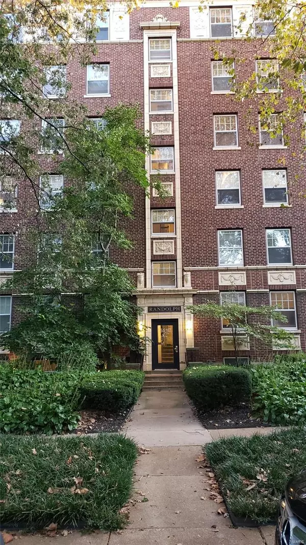 5510 Waterman #201, St Louis, MO 63112