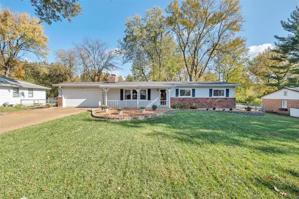 635 Kehrs Mill RD, Ballwin, MO 63011