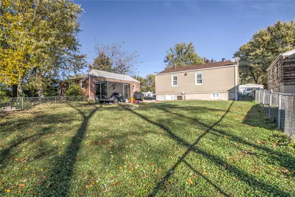 Overland, MO 63114,9538 Flora AVE