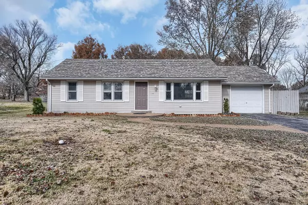 1343 Marsh AVE, Ellisville, MO 63011