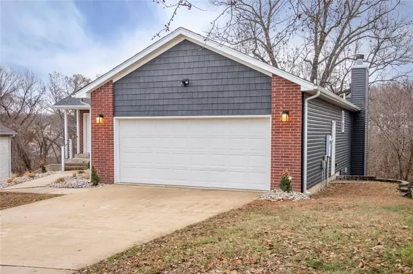 St Robert, MO 65584,104 Hillcrest CT