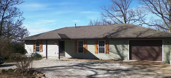 395 County Route P, Camdenton, MO 65020