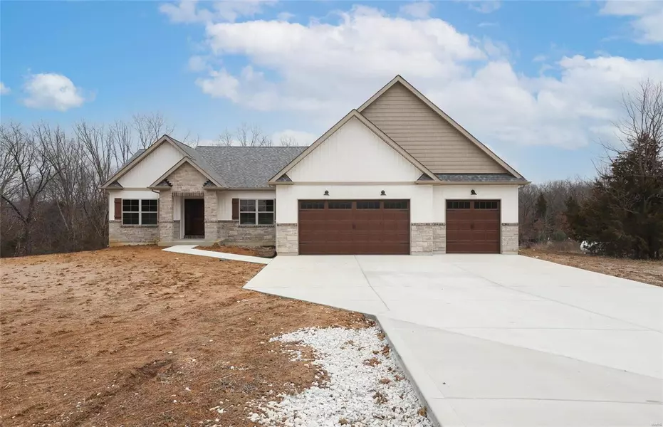 40 Deer Valley LN, Troy, MO 63379