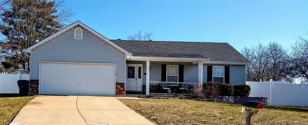 708 Woodland Ridge, St Peters, MO 63376