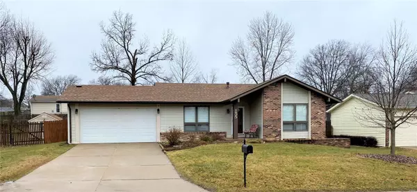 155 Bentwood LN, St Peters, MO 63376