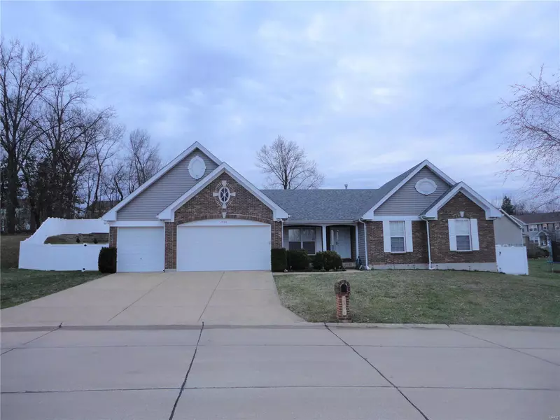 1838 Pullman DR, Festus, MO 63028