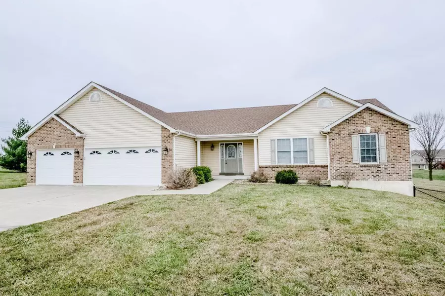 13 Benjamin CT, Troy, MO 63379