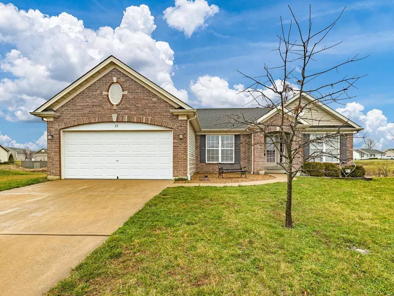 23 Cambridge, Troy, MO 63379