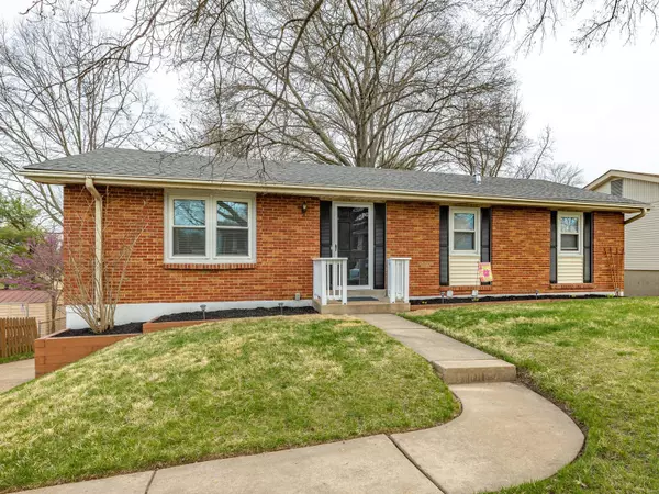 4521 Niagara, St Louis, MO 63129