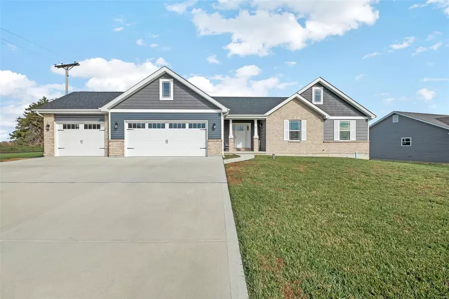 11 Keystone DR, Old Monroe, MO 63369