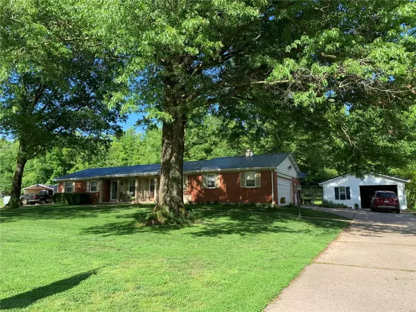 Cape Girardeau, MO 63701,5479 County Road 205