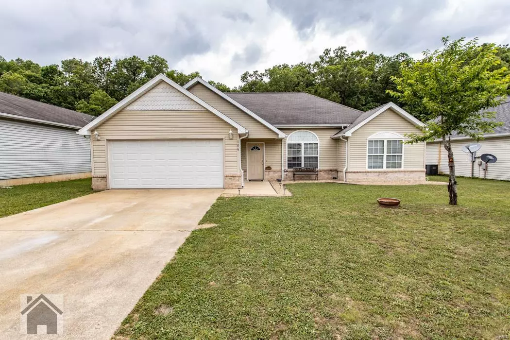 St Robert, MO 65584,106 Valley WAY