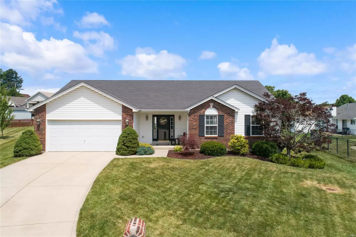 St Charles, MO 63304,1045 Pine Brook CT