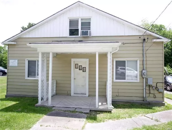 1014 N Sprigg, Cape Girardeau, MO 63701