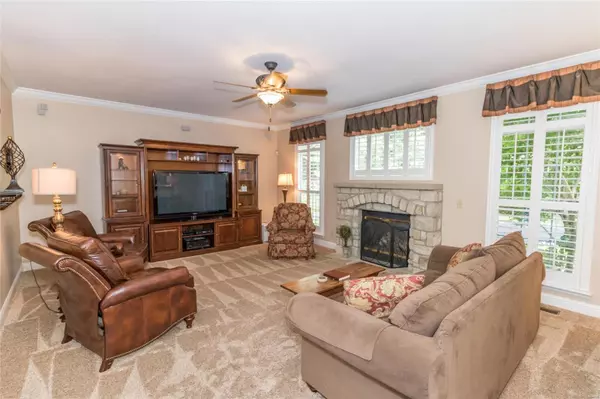 Lake St Louis, MO 63367,37 Silent Brook CT