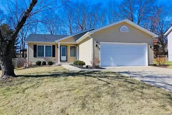 1605 Fairwood Forest, St Peters, MO 63376