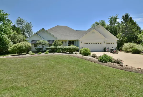 26320 Lake Run DR, Warrenton, MO 63383