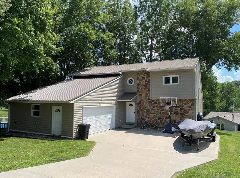 138 Jupiter, Hannibal, MO 63401