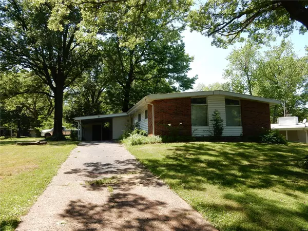 9 Little, Florissant, MO 63033