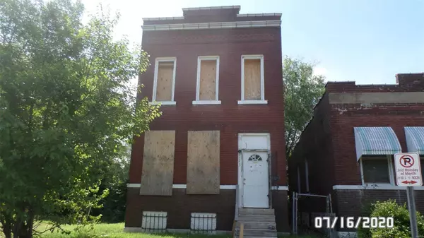 4243 College AVE, St Louis, MO 63107