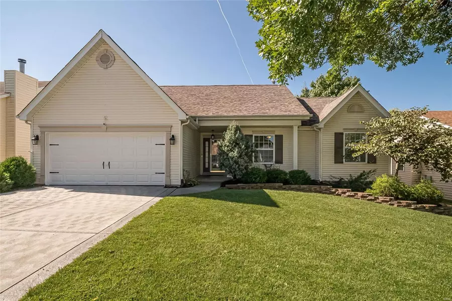 524 Misty Moss Lane, St Peters, MO 63376