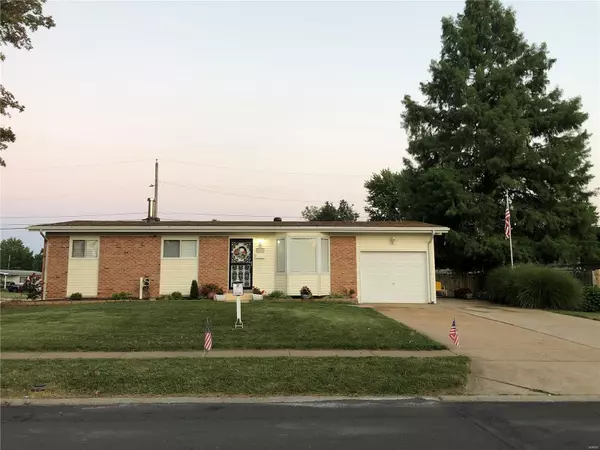 2150 Rivoli, Florissant, MO 63031