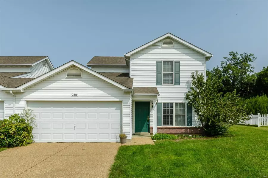 235 New Richmond DR, Wentzville, MO 63385