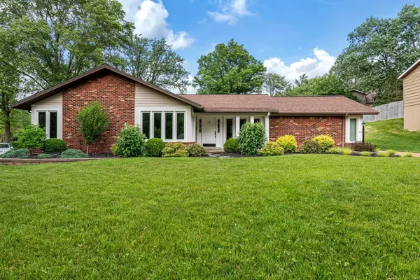 4 Sweetwood, Ballwin, MO 63011