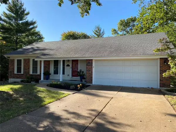 5 Chappel CT, Manchester, MO 63021