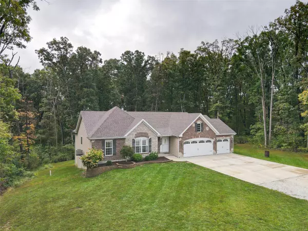 Troy, MO 63379,606 Wood Briar DR