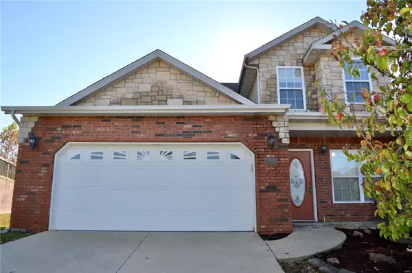 350 Carmel Valley WAY, St Robert, MO 65584