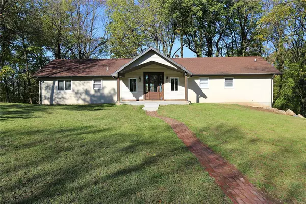 3091 Charbonier RD, Florissant, MO 63031