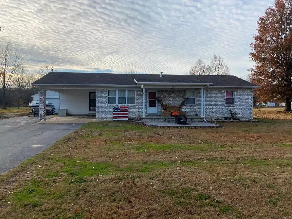 Poplar Bluff, MO 63901,207 Hunter RD