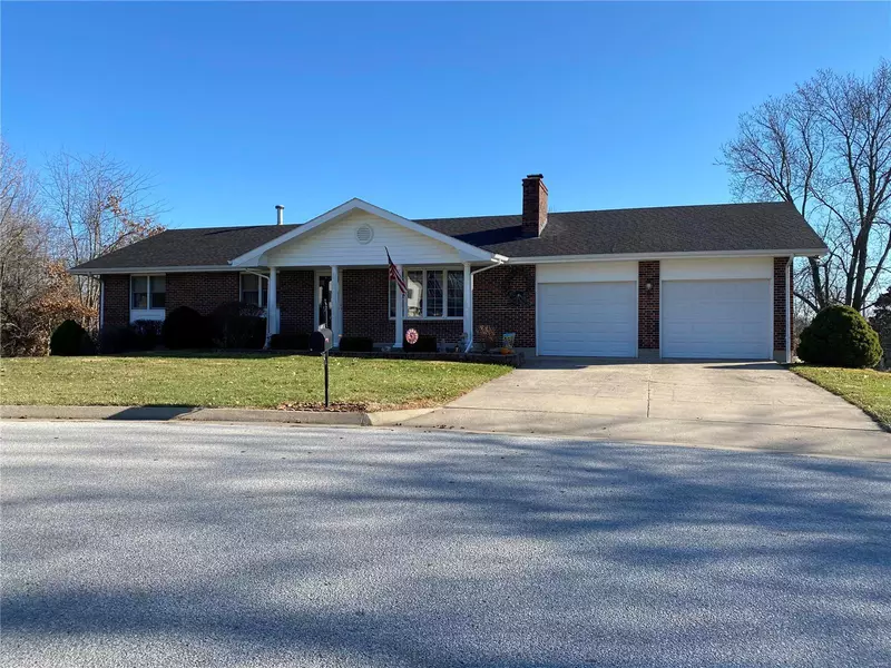 38 Cherokee TRL, Hannibal, MO 63401