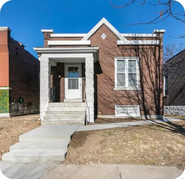 4135 Walsh, St Louis, MO 63116