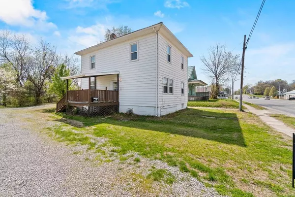 1209 William ST, Cape Girardeau, MO 63703